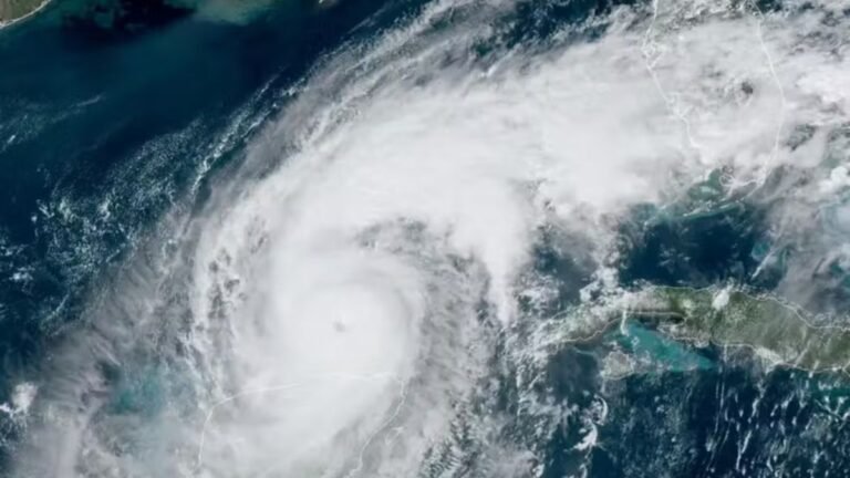 Furacão Milton Antecipado: Flórida se Prepara para Impacto Devastador