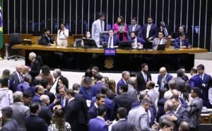 Entenda possíveis impactos do aumento no número de deputados