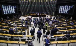Justiça dos EUA manda intimar Moraes no caso Trump Media e Rumble
