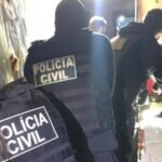 Homem mata irmão trans a golpes de faca na frente da mãe no RS