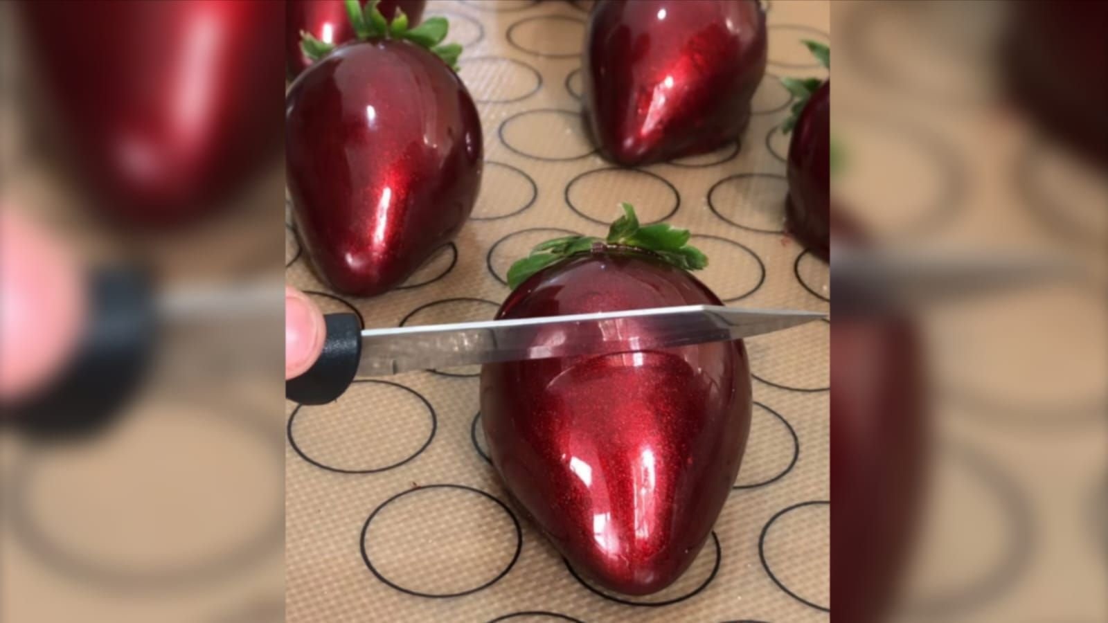 Ao notar embriaguez de juiz, mulher que estava nua no colo tentou assumir volante