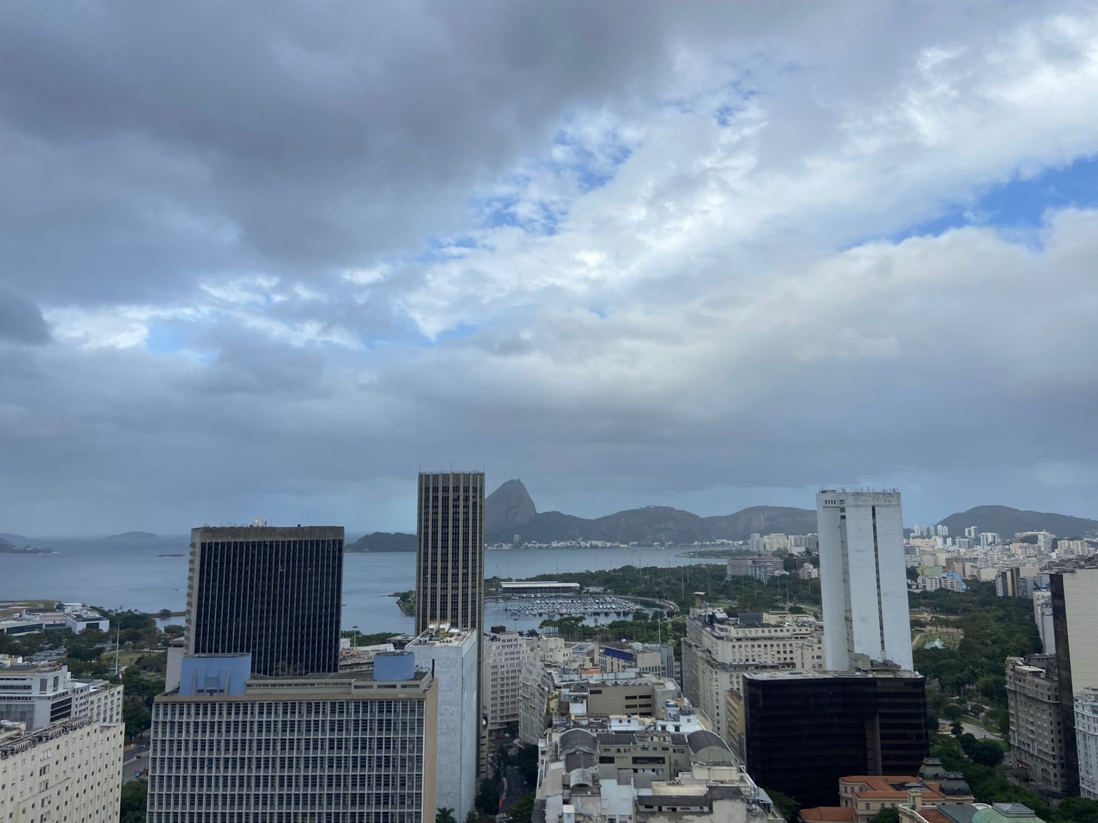 Homem que espancou namorada com 60 socos diz ter sido agredido na cadeia