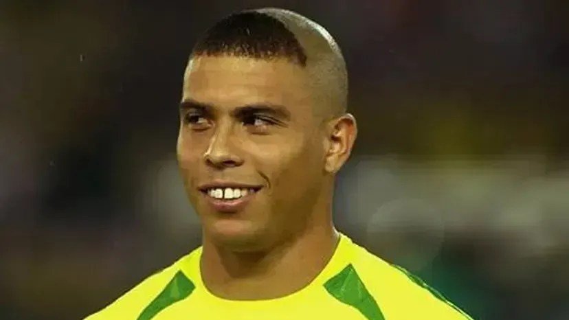 Neymar e Ronaldo se arrependem dos cortes moicano e “Cascão”