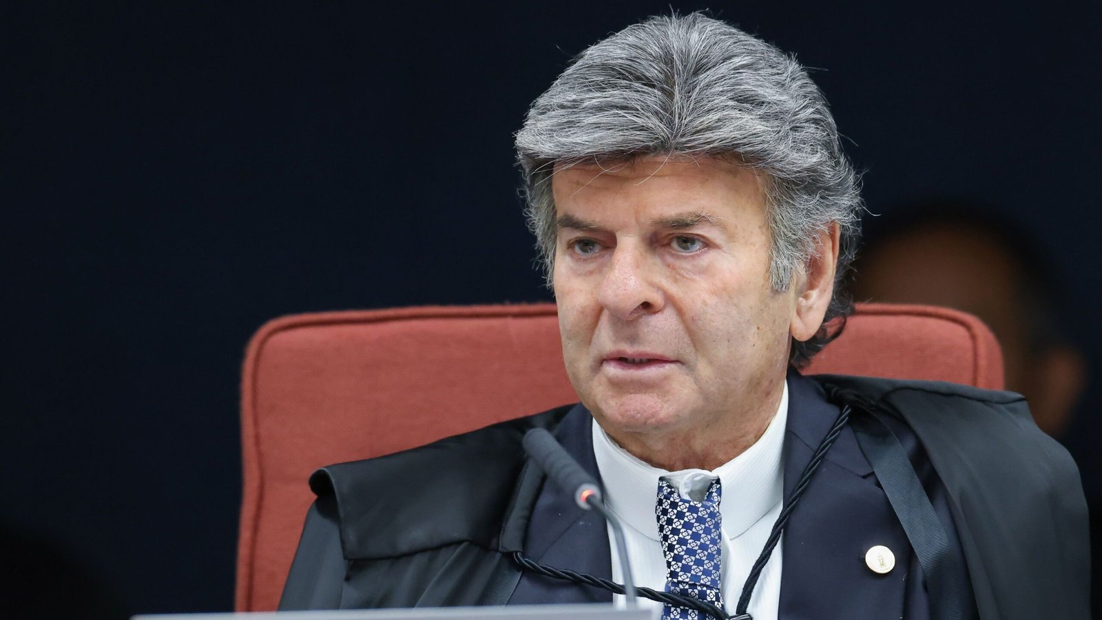 Jovem desaparecida é encontrada morta caída na rua e sem sinal de violência