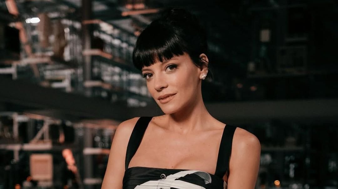 Após rumores nas redes, Lily Allen explica quem é "Madeline" em novo álbum