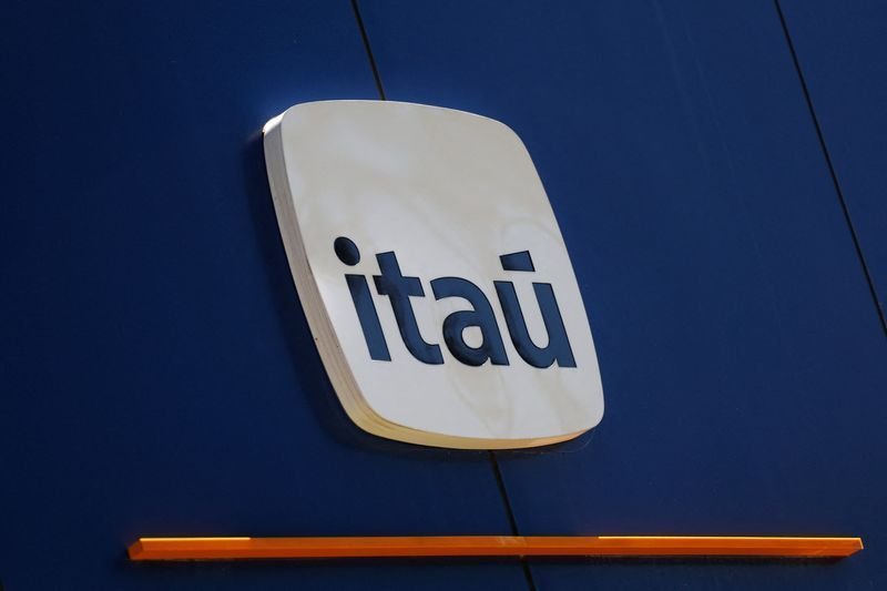 CEO do Itaú diz que parte dos demitidos admitiu vínculo em outras empresas