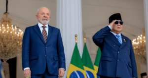 Lula é recebido no Palácio Merdeka para reunião com presidente da Indonésia