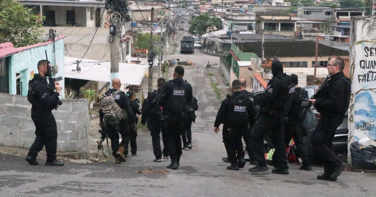 Após megaoperação, EUA oferecem “qualquer apoio necessário” ao Rio