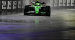 Bortoleto larga em 18º após sofrer com chuva forte em Las Vegas