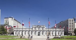 Chile vai ao 2º turno com Jara e Kast em disputa marcada por polarização