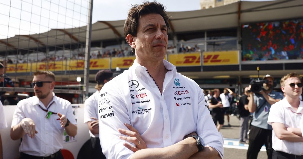 Toto Wolff diz que ele e Hamilton pensam em derrota de 2021 "todos os dias"