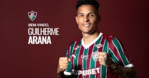 Fluminense anuncia a contratação do lateral Guilherme Arana