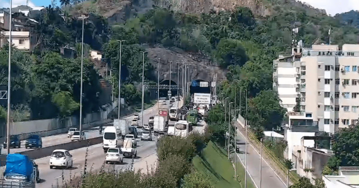 Policial penal morre durante tentativa de assalto na Linha Amarela (RJ)