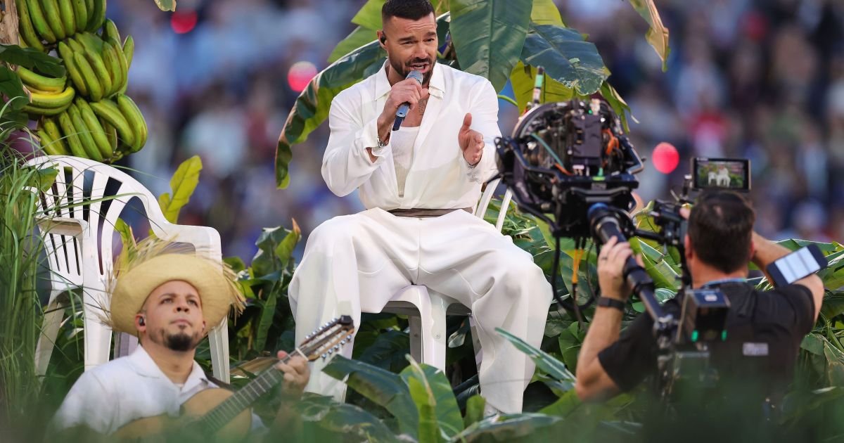 Além de Bad Bunny, Ricky Martin também faz história no Super Bowl