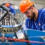 Faturamento da indústria fica estagnado em 2025, aponta CNI