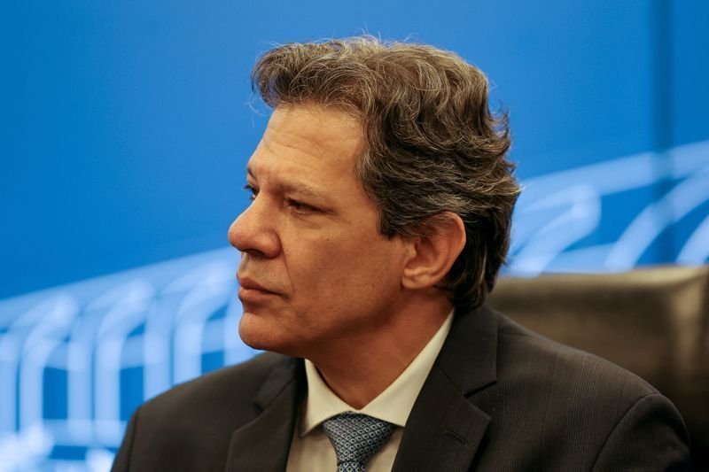 Haddad entregará estudos sobre tarifa zero antes de deixar Fazenda