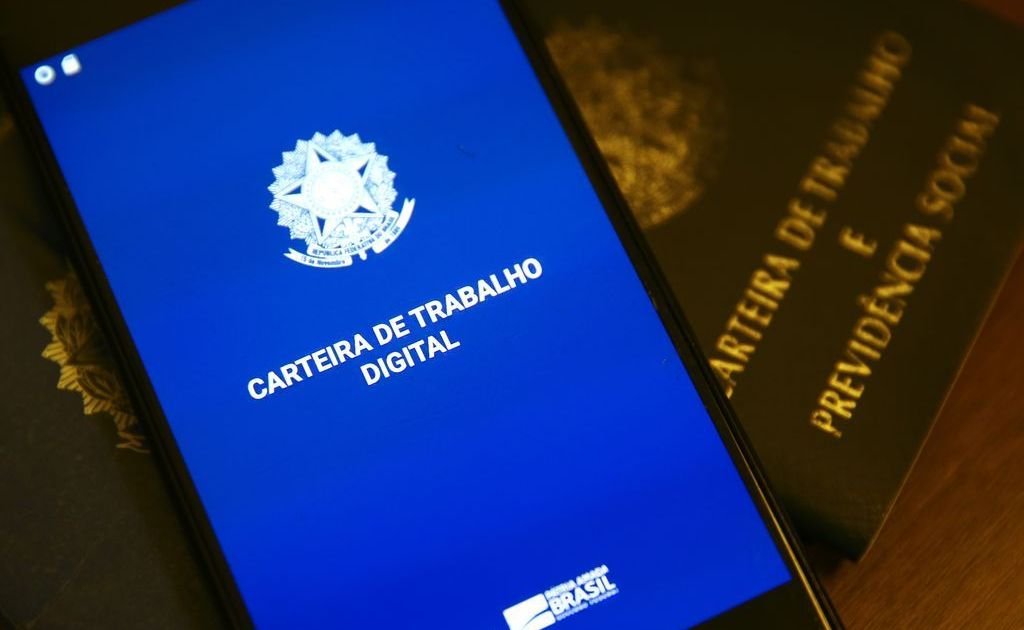 Resolução aprovada pelo PT cita implementação da tarifa zero e fim da 6x1