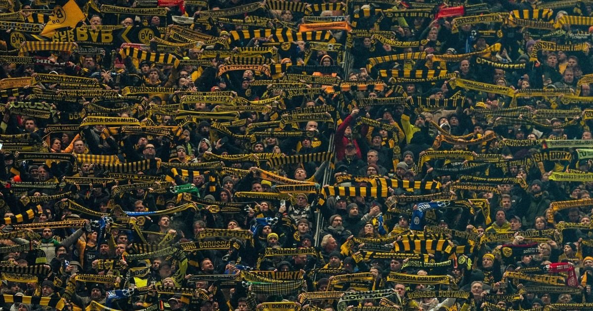 Torcedores do Dortmund são barrados antes de partida da Champions League