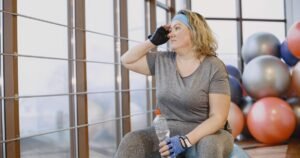 "É doença e não falta de vontade": médico diz o que perder 47 kg o ensinou