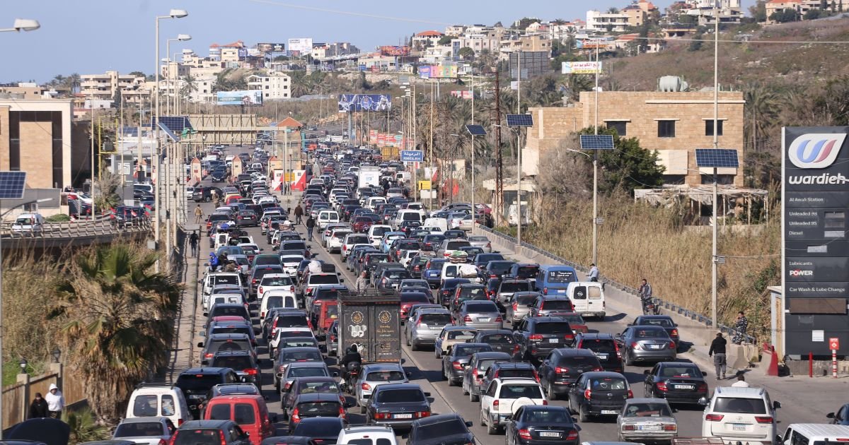 Milhares de civis fogem do Líbano após ataques de Israel