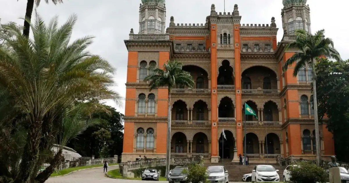 1ª Festa Literária da Fiocruz debate papel da saúde na luta antirracista