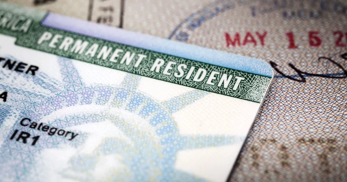 Governo Trump vai obrigar estrangeiros a sair dos EUA para pedir green card