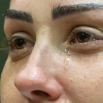 Coração, beijo e lágrimas: veja reação de Monique Medeiros após sentença