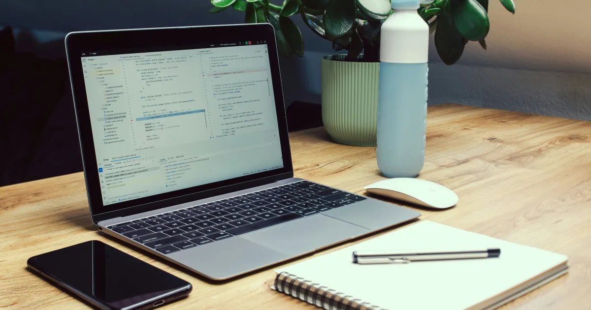 Aluna da USP cria app que usa IA para ajudar estudantes nos vestibulares