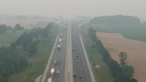 Autoridade do Canadá rebate críticas de Trump sobre incêndio florestal