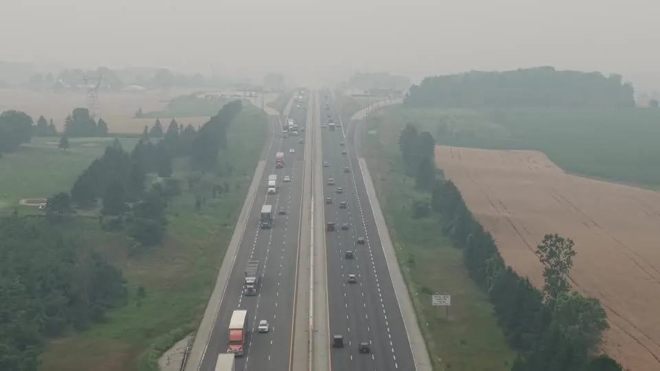 Autoridade do Canadá rebate críticas de Trump sobre incêndio florestal