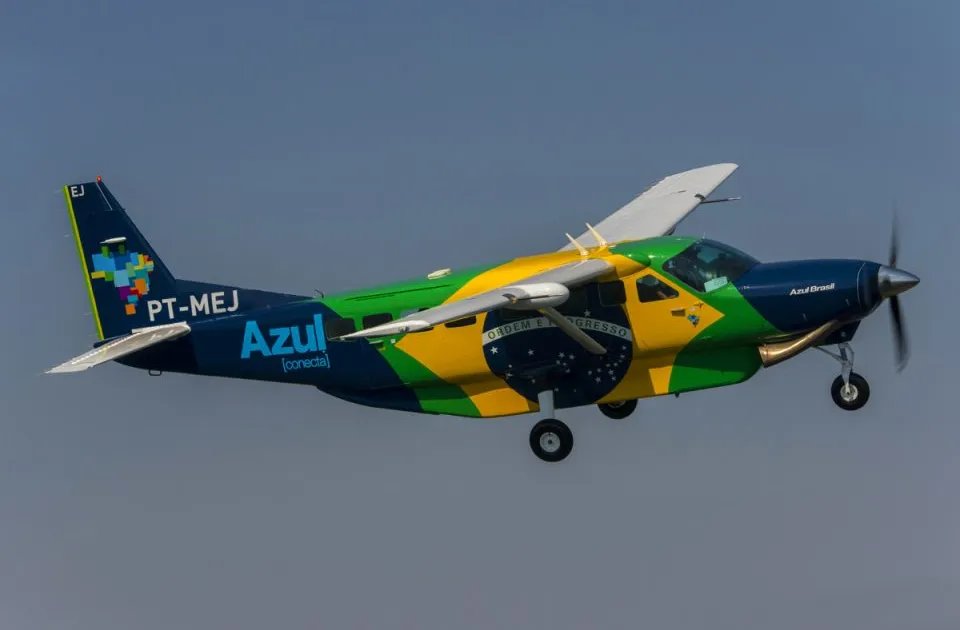 Azul anuncia parceria com Petrobras para operações aéreas no Norte