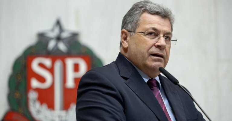 Deputado do PT é condenado por vídeo de Tarcísio como personagem Chucky