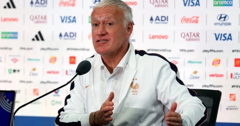 Deschamps busca pódio na Copa para fechar era de sucesso na França