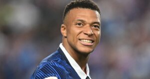 França na Copa: Mbappé busca repetir marca artilheira contra o Paraguai