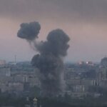 Mísseis russos atingem Kiev, deixando um morto, dizem autoridades