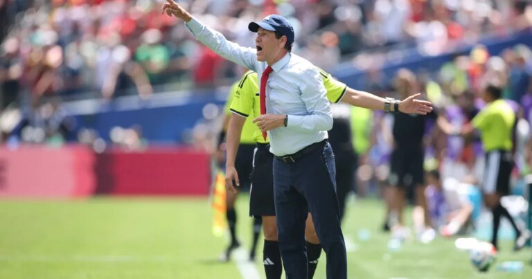 Técnico da Bélgica detona Fifa após anular suspensão de Balogun na Copa