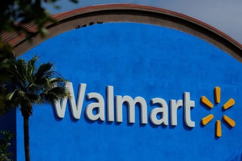 Walmart e Sam's Club reduzem preços e Trump tenta assumir crédito