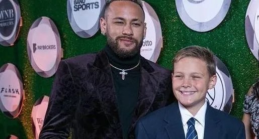 Davi Lucca diz que se inspira em “humildade” de Neymar: “Respeita a todos”