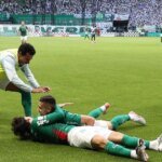 Palmeiras goleia Vasco e abre vantagem na liderança do Brasileirão