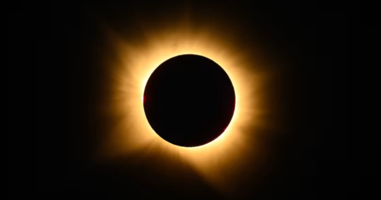 Sol desaparecerá por vários minutos em cidade do Egito em eclipse do século