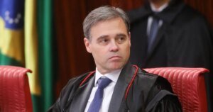 Sob pressão, Mendonça responde a ataques: "Nada a temer"