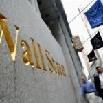 Wall Street se recupera, mas mercado segue em alerta sobre venda de títulos