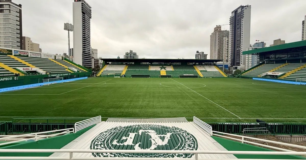 Chapecoense x Athletico-PR: horário e onde assistir ao jogo do Brasileirão
