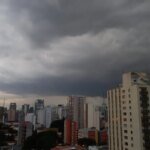 Defesa Civil emite alerta severo para tempestade nesta sexta em SP