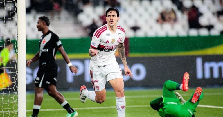 Flamengo se aproxima de 90% de chances de título no Brasileiro após goleada