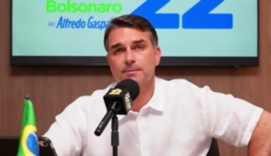 Flávio pede ao TSE remoção de 221 posts de perfis pró-Lula por fake news