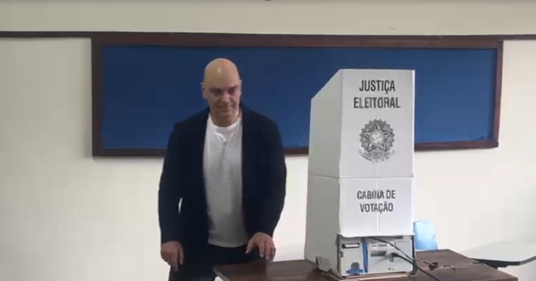 Ministro do STF, Alexandre de Moraes vota no 2º turno em São Paulo