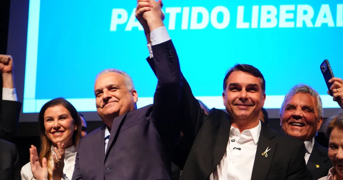 TSE suspende propaganda de Lula que liga Flávio e Gaspar a “escândalos”